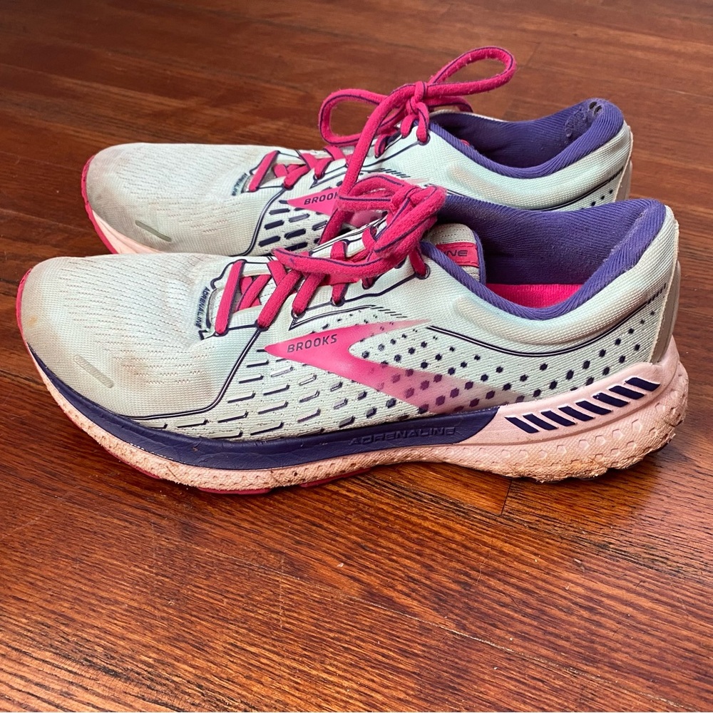 Brooks Adrenaline 21 Running Shoes Size 9.5